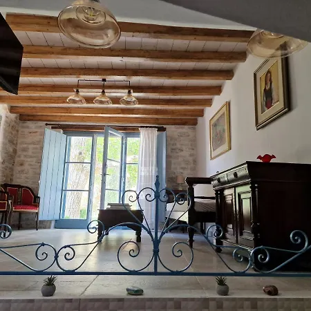 Pyrgos - Traditional House At Kaloxilos, Naxos Сasa de vacaciones *