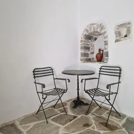 Pyrgos - Traditional House At Kaloxilos, Naxos Holiday home *